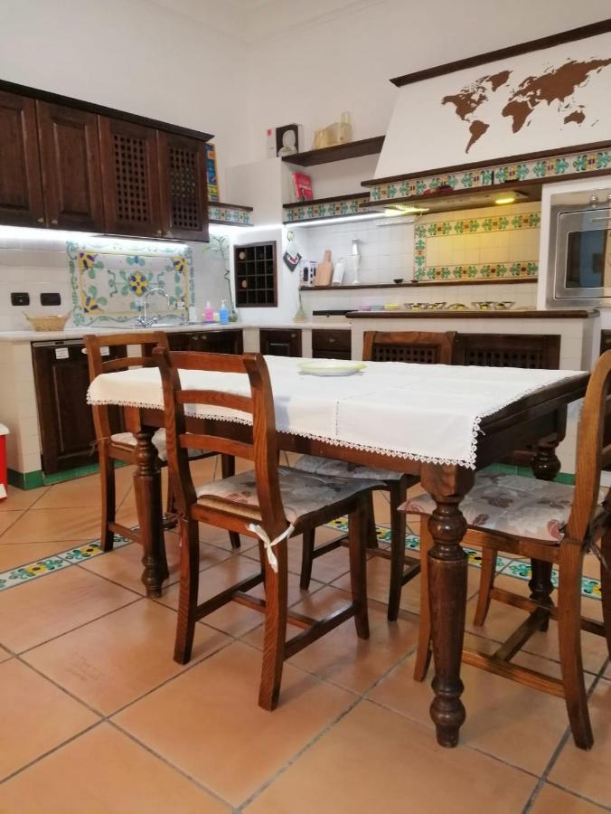 La Casa Di Tania A Apartment Naples