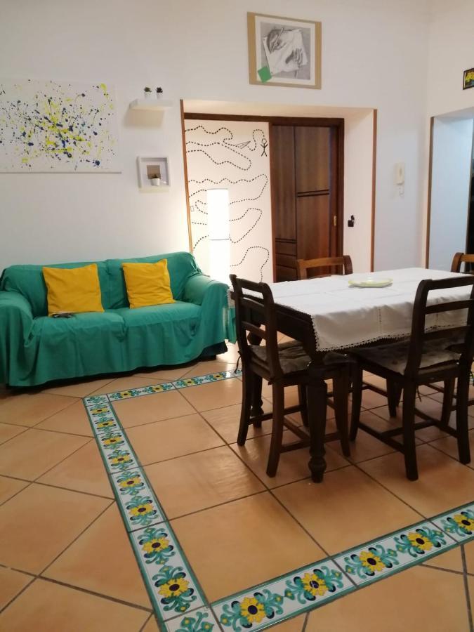 La Casa Di Tania A Appartement *
